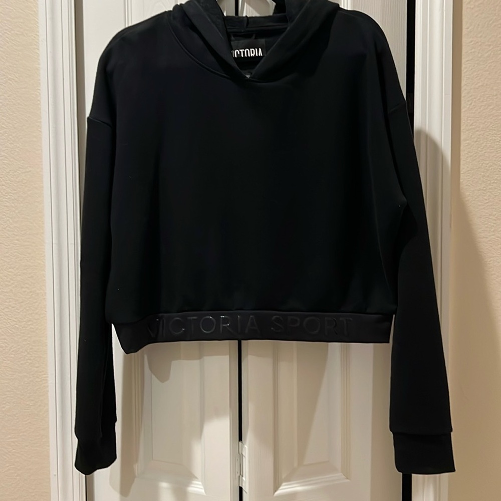 Victoria Sport cropped hoodie, size L
